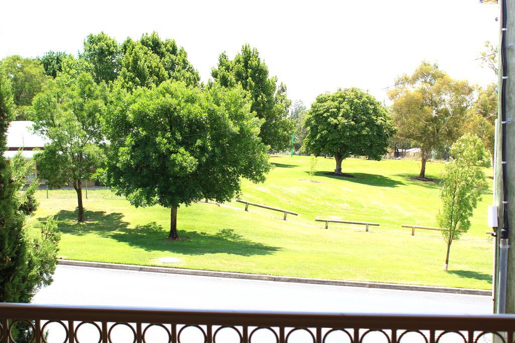 בתהרסט Charlotte Apartments מראה חיצוני תמונה