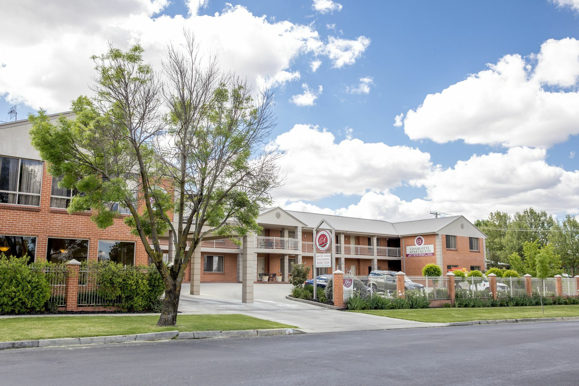 בתהרסט Charlotte Apartments מראה חיצוני תמונה